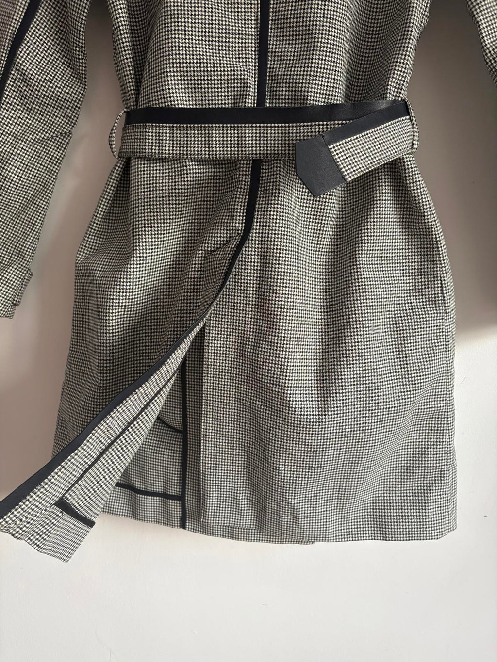 Mulberry houndstooth black white and green check belted trench coat size UK 8