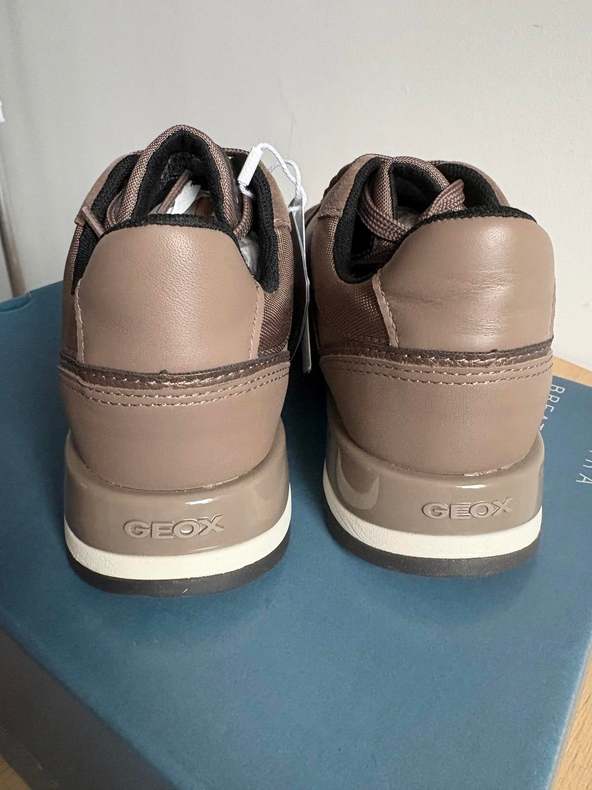 Geox taupe brown leather with suede detail Aneko trainers size UK 2.5/ EU 35