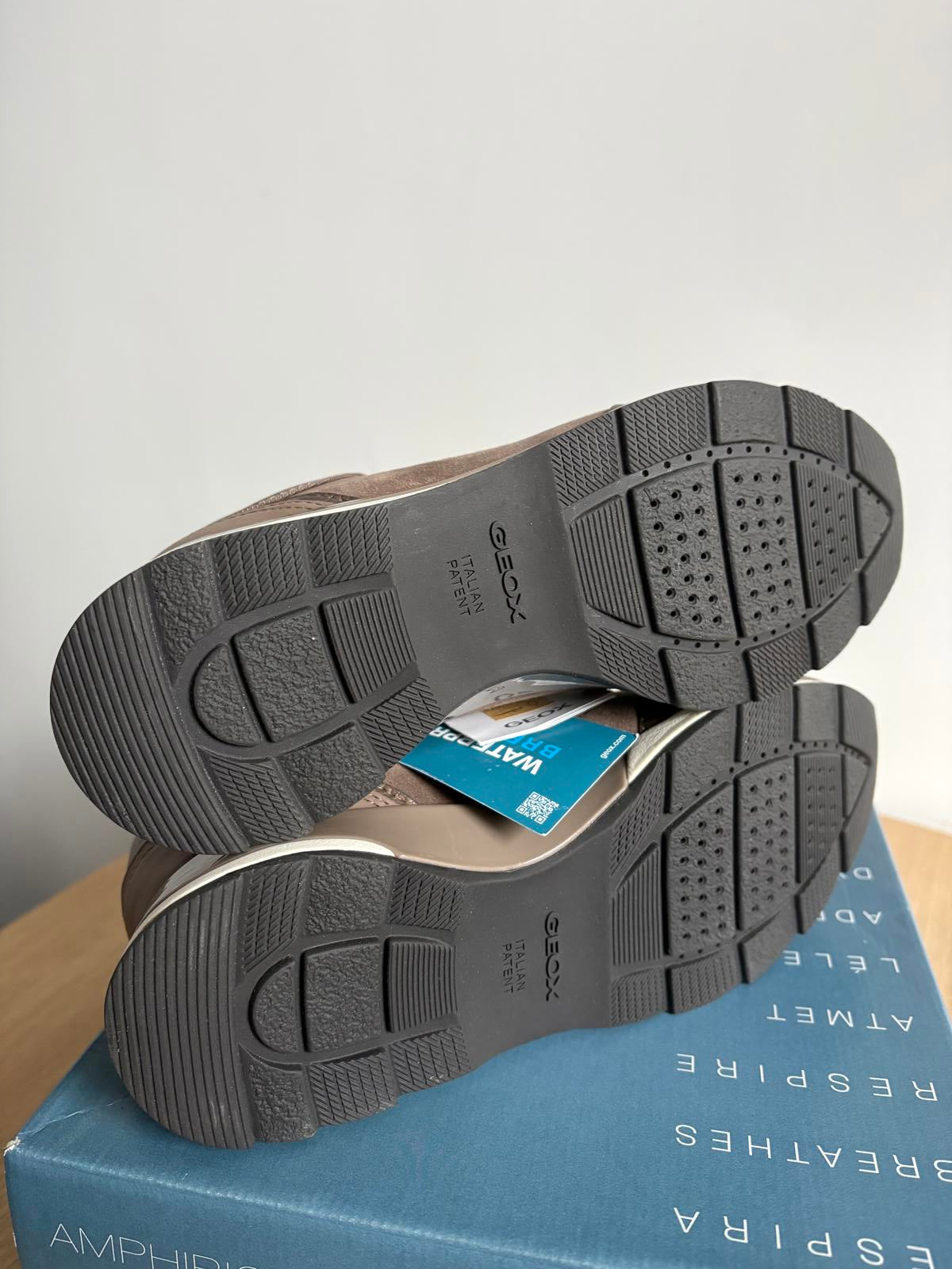 Geox taupe brown leather with suede detail Aneko trainers size UK 2.5/ EU 35