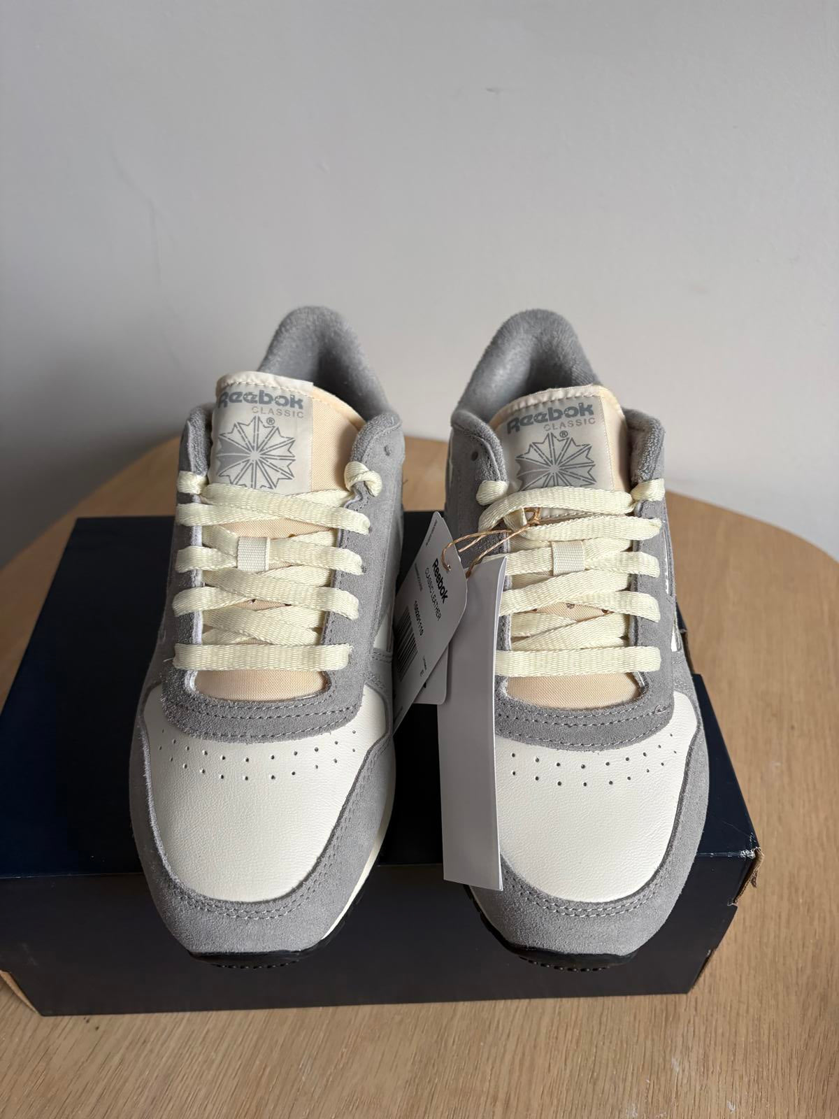 Reebok Classic Leather suede grey and white size UK 4.5